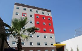 Hotel Hi! Fundidora-Cintermex